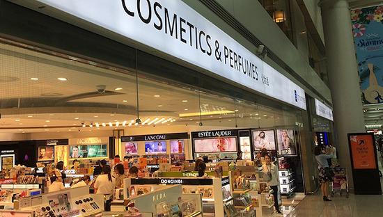 赴韩中国游客锐减 对韩国化妆品免税店影响依然很大
