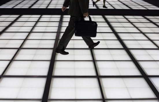 日本11月失业率降至2.7% 职位空缺率创近44年新高