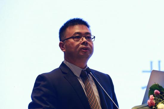 张秋生谈株机狼性企业文化:狼王领舞更符合未来态势