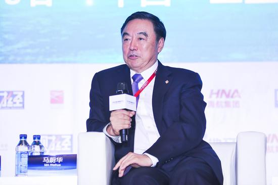 图为中国企业家俱乐部理事长、招商银行原行长兼首席执行官马蔚华