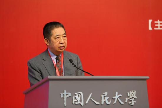 中国金融会计学会会长、中国人民银行原副行长马德伦