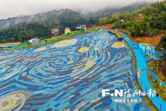 海丝精灵谷景区吸引了不少亲子游客。见习记者 邹家骅 摄