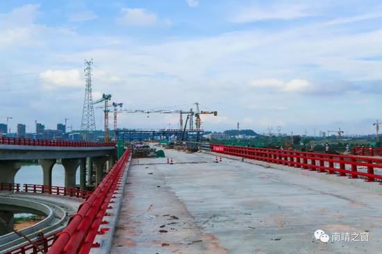 项目建成通车后,靖城新区到漳州市区只需10分钟。