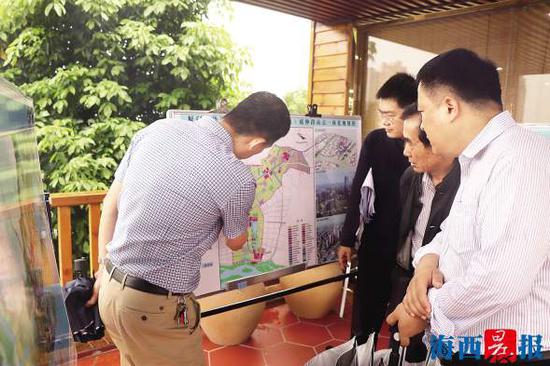 地铁工程专家到厦门地铁6号线延伸段角美地铁线路现场了解情况。