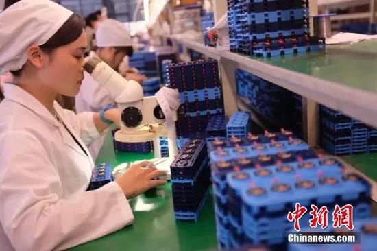 福建众辰精密机芯公司车间。漳州市钟表同业公会供图
