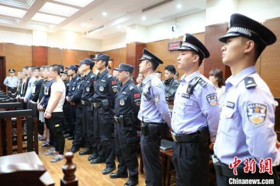 图为霞浦法院庭审现场。 李瑶 摄
