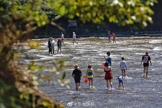 　图为白水洋景区