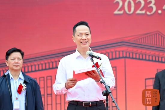 海峡两岸茶业交流协会会长 林钟乐