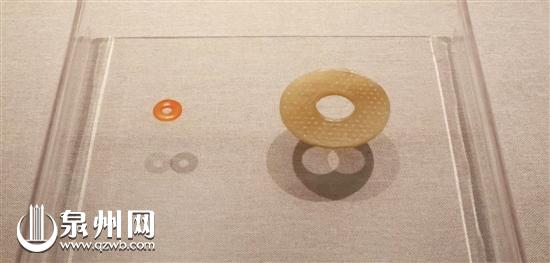 东晋红玛瑙与汉玉