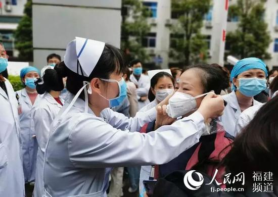 107人再出征！福建已派出1099名医护人员支援湖北