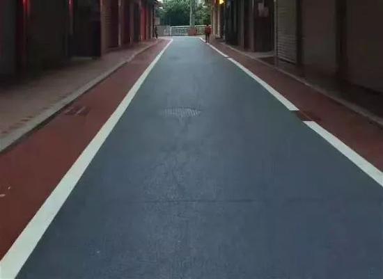 后坑社区的前后社已完成村庄内部道路、地下雨污管网、通讯管线等改造。