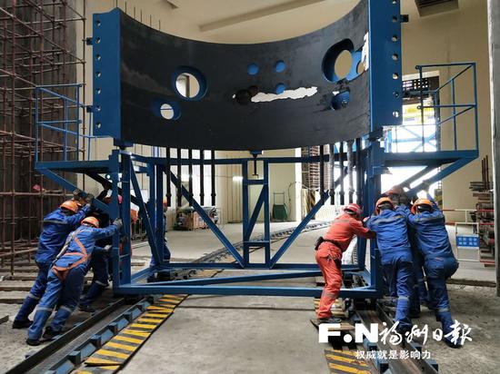 除夕,“华龙一号”示范工程建设者。