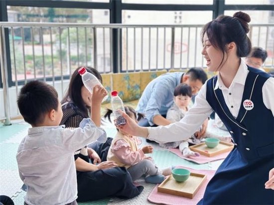 （国贸教育幼儿园公益早教课程）