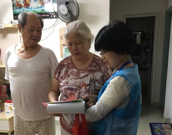 小区秘书入户宣传▲