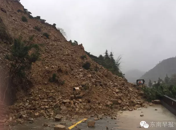 15���賿����̨��Ӱ�죬��Ϫ�ص���ƺ��Դ������ʯ����22*16*1.1����ͨ���衣��Ϫ��·�־���ƺ��·վ������֯���ա����޽��� �ְ�Ƽ��/ͼ��