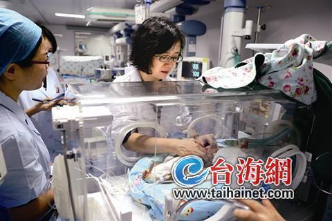 人口出生_兴化市妇幼保健院依法签发泰州首张单方补办 出生医学证明