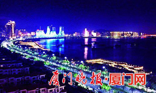 -海沧湾夜景。杨佳怡摄