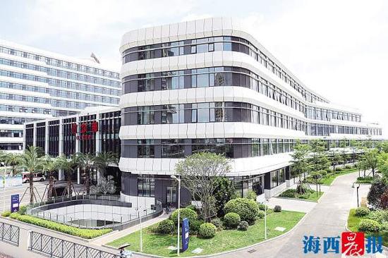 复旦中山医院外景。记者 陈理杰摄