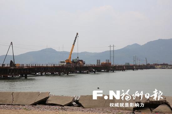 正在修建的壶江大桥