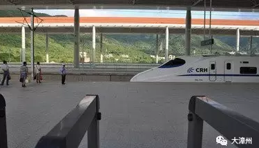 具体为: