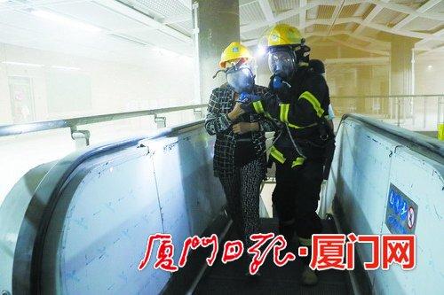 消防演练现场。