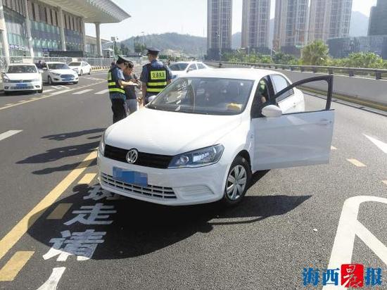 厦门已清理15万辆不合规网约车 加大黑车打击