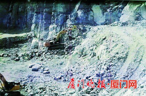■非法盗挖矿产导致严重后果。