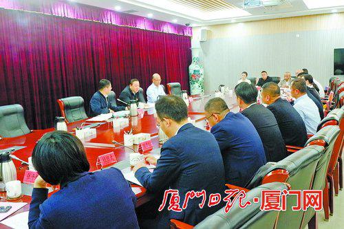 ▲湖里区民营企业家座谈会上,企业家们畅所欲言,提出自己的建议。(湖里区委宣传部 提供)