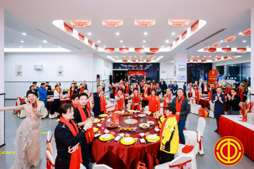 厦门市总工会举办“工会红·暖心间”主题关爱活动暨“工悦领厨·建设好食堂”活动