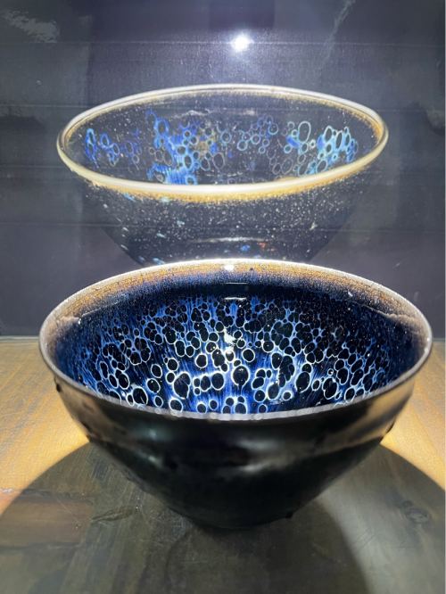 藤田美术馆国宝曜变天目和刘子龙曜变天目作品