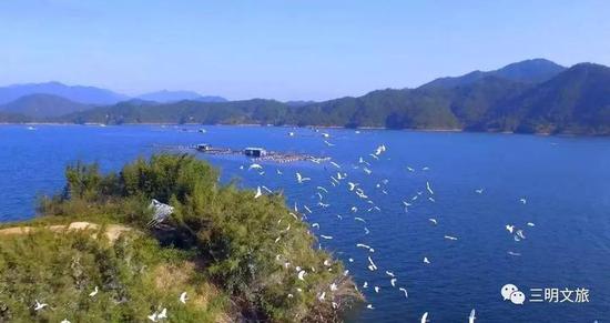 闽湖座落在福建省地理中心,