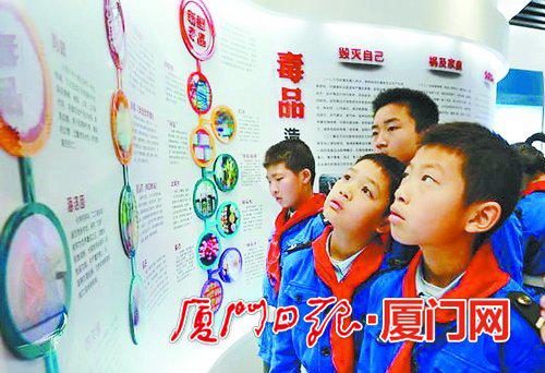 海沧警方全方位打响禁毒战 精准打击重视宣传