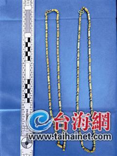 ▲涉案的“金包银”项链