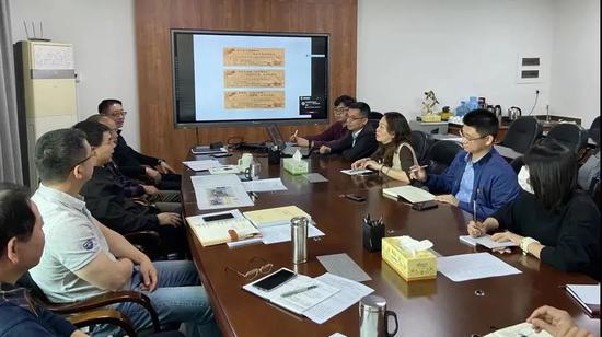 共建单位省水产所党委和社区党委多次联合召开评议会，稳步推进小区党建文化阵地、同心文化园休闲座椅、筑梦文化园海洋景观提升改造等多项工作