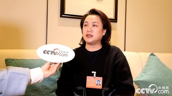 　全国政协委员、台盟盟员、福建省重竞技运动管理中心副主任吴宇红接受央视网记者的专访。