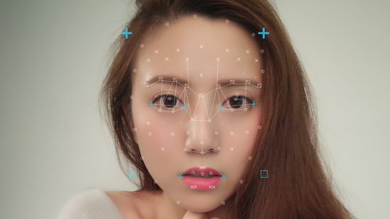 美图提供人脸检测技术，用于美图现在常见的应用中