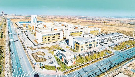 　　闽宁产业园如今成为产业集聚的热土。