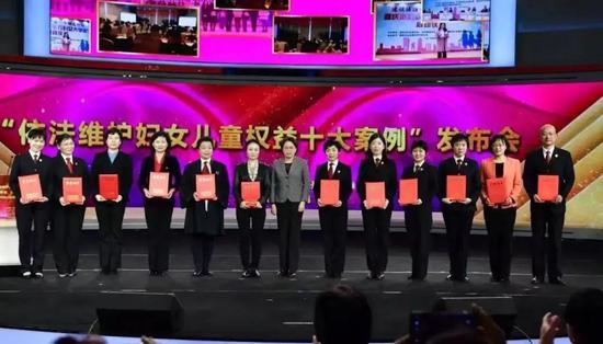 漳州市检察院党组成员 专职检委周跃武现场领奖