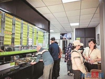 “酒店大厨”坐镇社区食堂 湖里区康乐新村小区社区食堂焕新升级并启动试运行