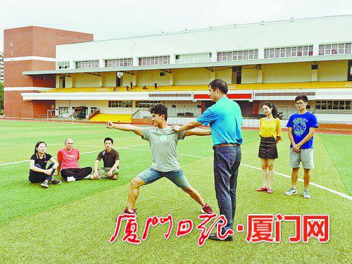 ▲武术课也有导师指导。