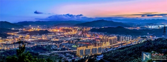 吴航夜色。林桂光 摄