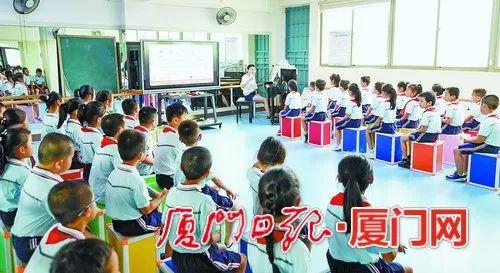 湖里民办学校天地小学的音乐课。.jpg