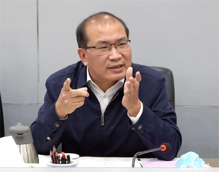 省委常委、统战部长王永礼与中央及省属媒体、新浪等门户网站及新媒体平台的负责人及编辑记者就统战宣传工作展开交流互动 陈川 摄