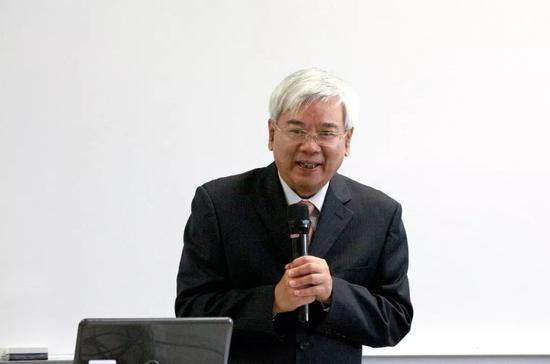 曾通董事长_董事长办公室图片(2)