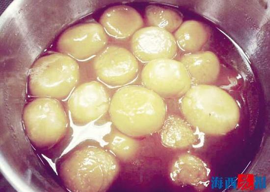 学生发微信朋友圈感谢许宝莲的“爱心汤圆” 。