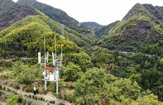 福建联通为大山深处的宝岩村开通4G基站