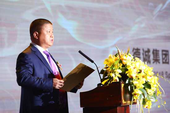 玉珠集团董事长_玉珠集团(2)