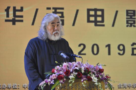 国内著名导演、制片人张纪中致辞。
