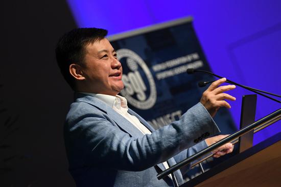 安踏执行董事、集团总裁郑捷