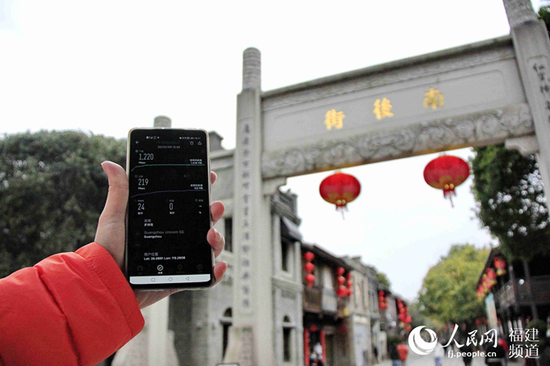 福建联通在福州打通5G SA(独立组网)数据环境下的首个测试通话。福州联通供图